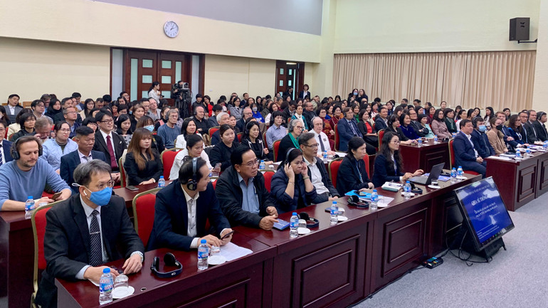 Đông đảo đại biểu tham dự Hội nghị.