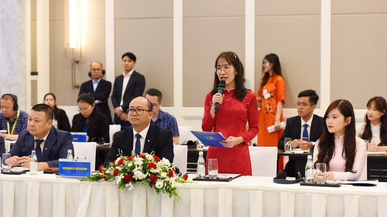 Đại diện Thanh niên phát biểu.