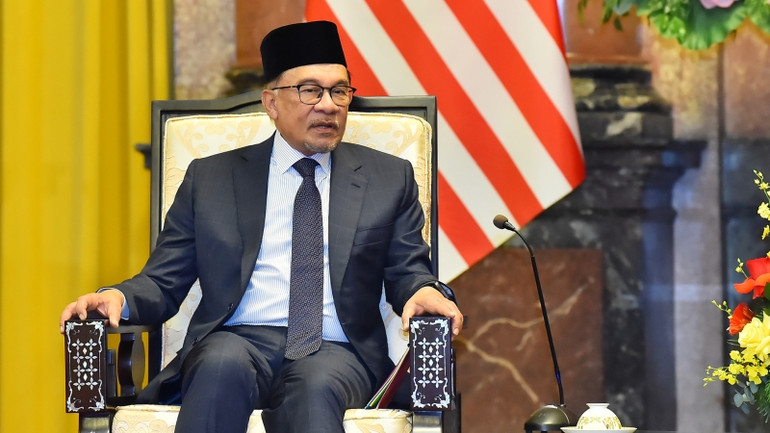 Thủ tướng Malaysia Anwar Ibrahim phát biểu đáp từ Chủ tịch nước Võ Văn Thưởng. Thủ tướng Malaysia Anwar Ibrahim phát biểu đáp từ Chủ tịch nước Võ Văn Thưởng.