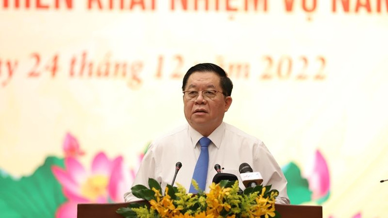 Đồng chí Nguyễn Trọng Nghĩa, Bí thư Trung ương Đảng, Trưởng Ban Tuyên giáo Trung ương phát biểu chỉ đạo tại Hội nghị.