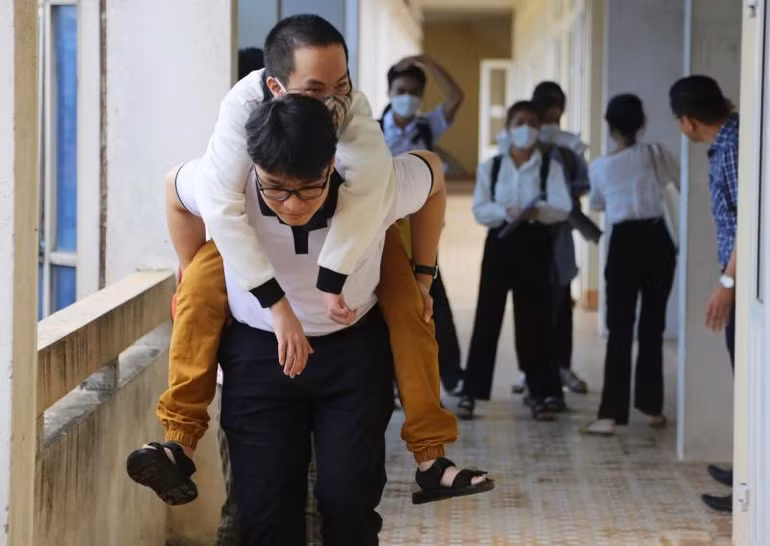 Đến lớp rồi...