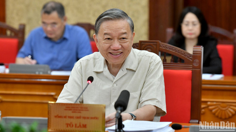 Tổng Bí thư, Chủ tịch nước Tô Lâm chủ trì cuộc họp. (Ảnh: ĐĂNG KHOA)