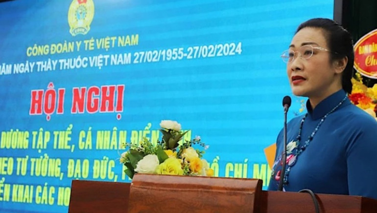 Chủ tịch Công đoàn Y tế Việt Nam Phạm Thanh Bình ôn lại truyền thống, nhân kỷ niệm ngày Thầy thuốc Việt Nam.