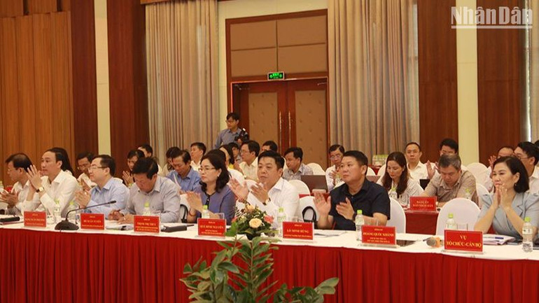 Các đại biểu tham dự Hội nghị giao ban quý I các đơn vị khu vực Vụ Địa bàn II, Ủy ban Kiểm tra Trung ương.