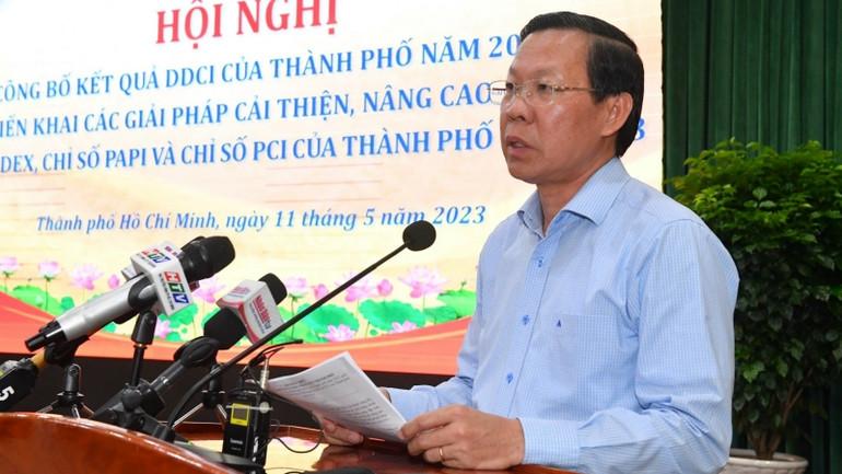 Đồng chí Phan Văn Mãi, Chủ tịch Ủy ban nhân dân Thành phố Hồ Chí Minh phát biểu chỉ đạo tại Hội nghị. (Ảnh: Việt Dũng)