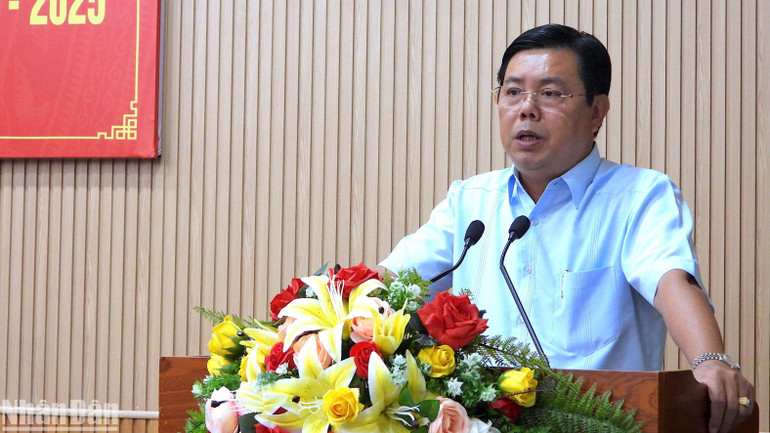 Ủy viên Trung ương Đảng, Bí thư Tỉnh ủy Cà Mau Nguyễn Tiến Hải phát biểu khai mạc Hội nghị.