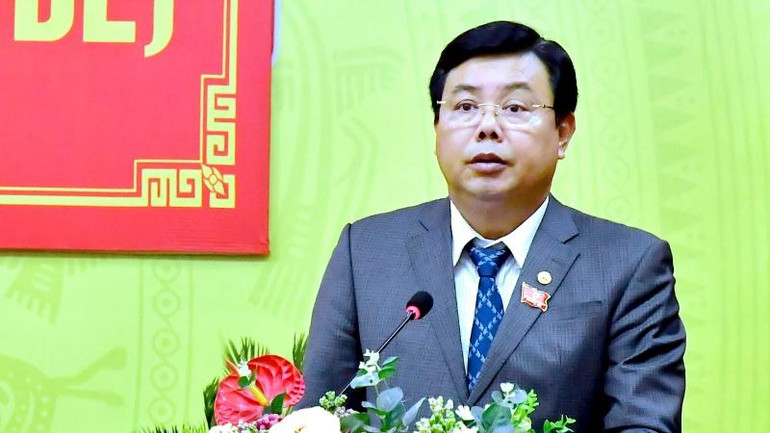 Bí thư Tỉnh ủy Cà Mau phát biểu tại Kỳ họp thứ bảy của Hội đồng nhân dân tỉnh Cà Mau.