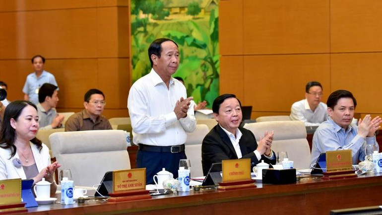 Phó Thủ tướng Lê Văn Thành cùng các đại biểu dự phiên họp. (Ảnh: Duy Linh)