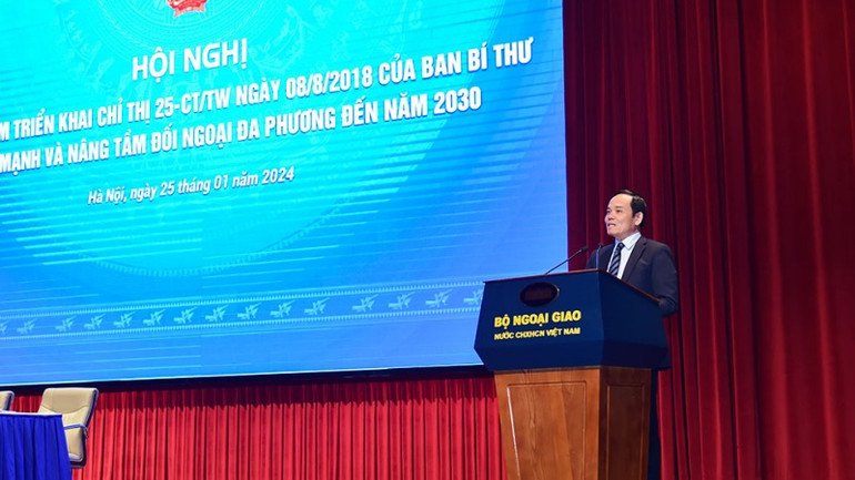 Phó Thủ tướng Chính phủ Trần Lưu Quang phát biểu tại Hội nghị.