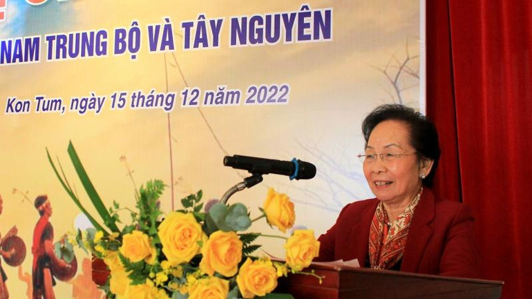 Đồng chí Nguyễn Thị Doan phát biểu kết luận Hội nghị.