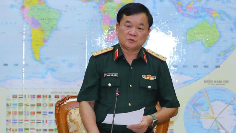 Thượng tướng Hoàng Xuân Chiến phát biểu ý kiến tại phiên họp.