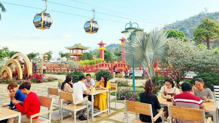 Khu du lịch cáp treo tại phường Núi Sam.