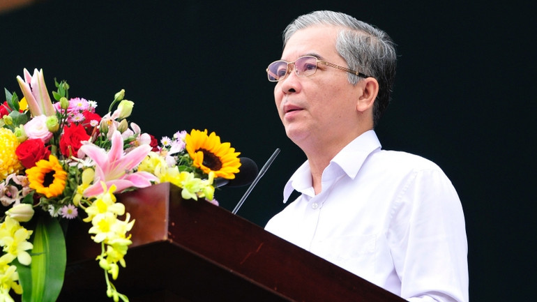 Phó Chủ tịch Ủy ban nhân dân Thành phố Hồ Chí Minh Ngô Minh Châu phát biểu tại lễ ra quân.