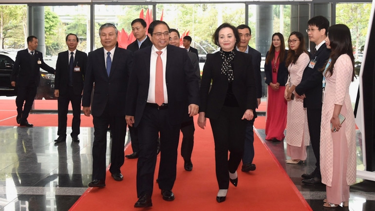 Thủ tướng Phạm Minh Chính dự Hội nghị trực tuyến triển khai nhiệm vụ năm 2023 của ngành nội vụ. (Ảnh: TRẦN HẢI)