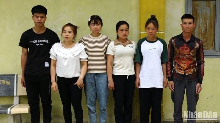 Các đối tượng bị bắt giữ tại Đồn Biên phòng Ba Sơn, Cao Lộc (Lạng Sơn).