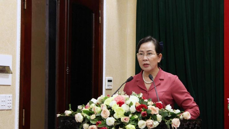 Đồng chí Bí thư Tỉnh ủy Hà Nam Lê Thị Thủy phát biểu kết luận Hội nghị.