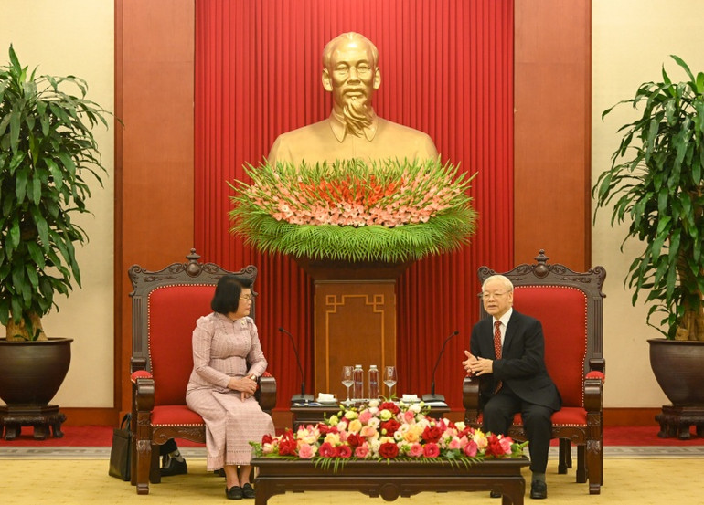 Tổng Bí thư Nguyễn Phú Trọng và Chủ tịch Quốc hội Campuchia Samdech Khuon Sudary tại buổi tiếp.