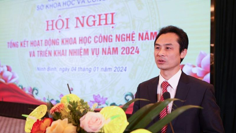 Giám đốc Sở Khoa học và Công nghệ Ninh Bình Nguyễn Toàn Thắng phát biểu tại hội nghị. (Ảnh: Yến Trinh) Giám đốc Sở Khoa học và Công nghệ Ninh Bình Nguyễn Toàn Thắng phát biểu tại hội nghị. (Ảnh: Yến Trinh)