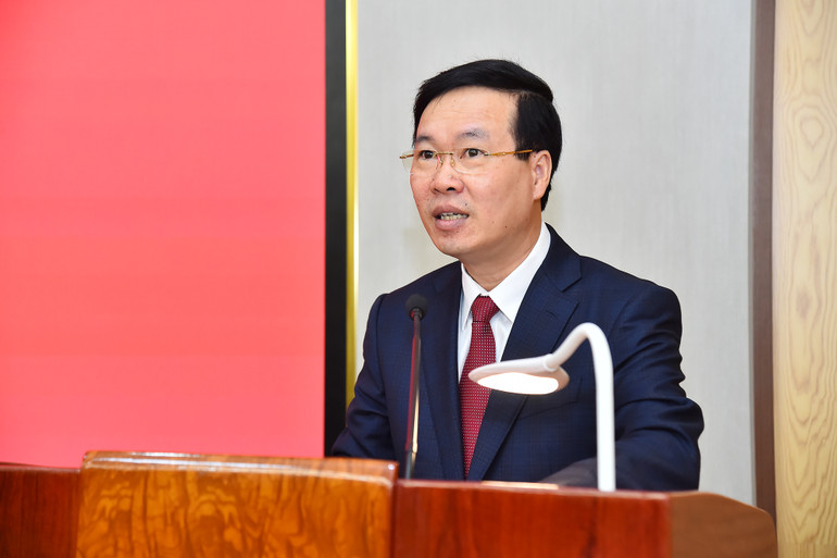 Đồng chí Võ Văn Thưởng, Ủy viên Bộ Chính trị, Thường trực Ban Bí thư phát biểu chỉ đạo tại cuối buổi làm việc với Hội đồng Lý luận Trung ương.