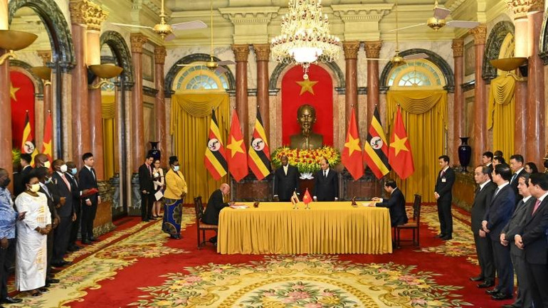 Quang cảnh lễ ký kết tại Phủ Chủ tịch. (Ảnh: Duy Linh)