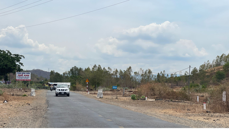 Quốc lộ 28B đi qua xã Phan Sơn, xã Phan Lâm sẽ được nâng cấp mở rộng.