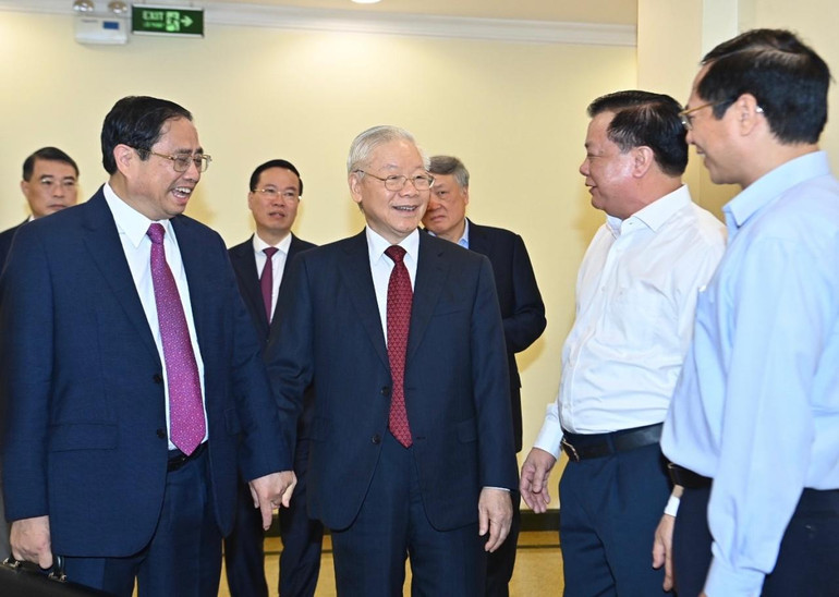 Tổng Bí thư Nguyễn Phú Trọng và các đồng chí lãnh đạo Đảng, Nhà nước dự Hội nghị.