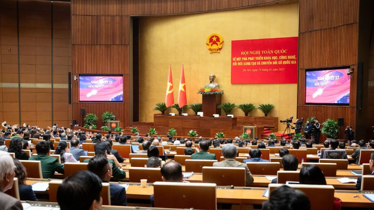 Quang cảnh Hội nghị toàn quốc về đột phá phát triển khoa học-công nghệ, đổi mới sáng tạo và chuyển đổi số quốc gia.