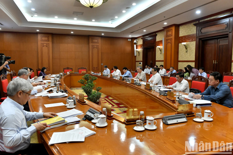 Các đồng chí lãnh đạo Đảng, Nhà nước tham dự cuộc họp Bộ Chính trị, cho ý kiến về Đề án sơ kết 5 năm thực hiện Nghị quyết số 45-NQ/TW, ngày 24/1/2019 của Bộ Chính trị khóa XII về xây dựng và phát triển thành phố Hải Phòng đến năm 2030, tầm nhìn đến năm 2045. (Ảnh: Đăng Khoa)