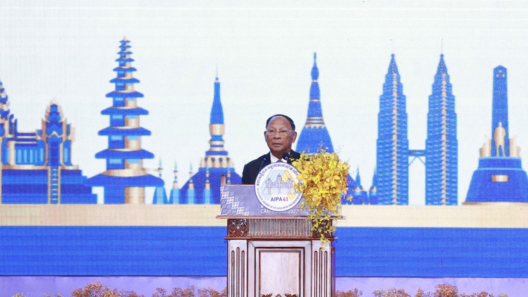 Chủ tịch Quốc hội Campuchia Heng Samrin, Chủ tịch AIPA-43, phát biểu khai mạc. (Ảnh: Doãn Tấn/TTXVN)