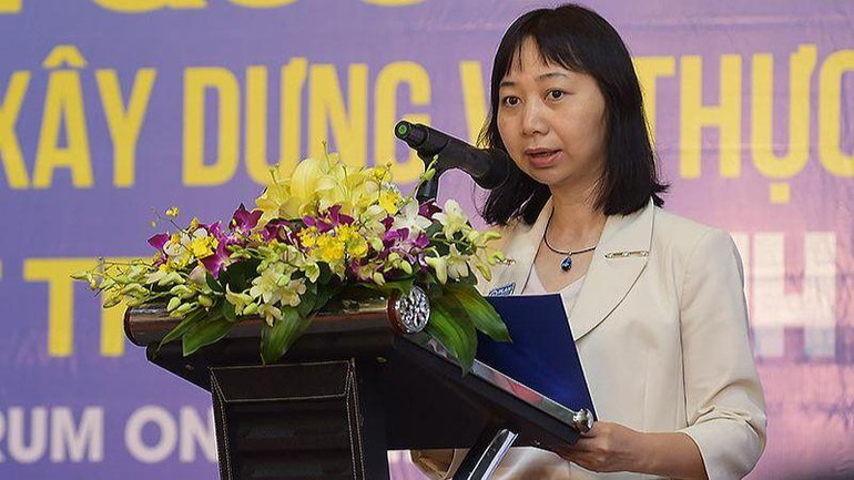 Bà Phan Thu Hiền, đại điện Tổ chức Plan International Việt Nam, giới thiệu các mô hình đã phối hợp Trung ương Đoàn triển khai hiệu quả tại Việt Nam.