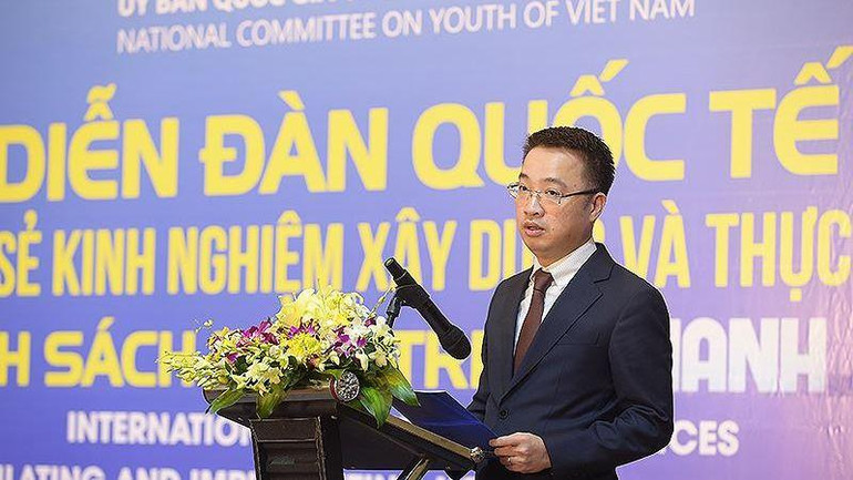 Bí thư Trung ương Đoàn, Phó Chủ nhiệm Thường trực Ủy ban quốc gia về thanh niên Việt Nam Nguyễn Tường Lâm chia sẻ ý kiến trong khuôn khổ Diễn đàn.