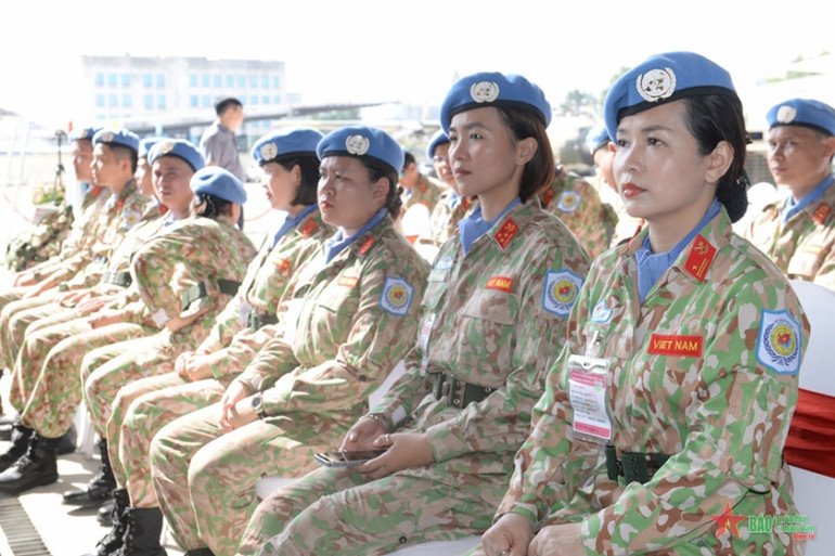 Cán bộ, nhân viên Đội công binh số 2 tại lễ xuất quân. (Ảnh: QĐND)