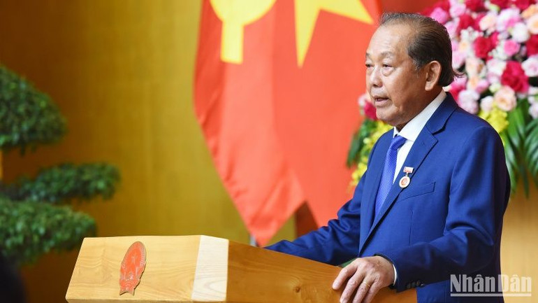 Đồng chí Trương Hòa Bình nguyên Ủy viên Bộ Chính trị, nguyên Phó Thủ tướng thường trực Chính phủ phát biểu. Đồng chí Trương Hòa Bình nguyên Ủy viên Bộ Chính trị, nguyên Phó Thủ tướng thường trực Chính phủ phát biểu.