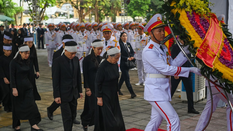Toàn cảnh Lễ viếng Tổng Bí thư Nguyễn Phú Trọng: Trang nghiêm và xúc động ảnh 45