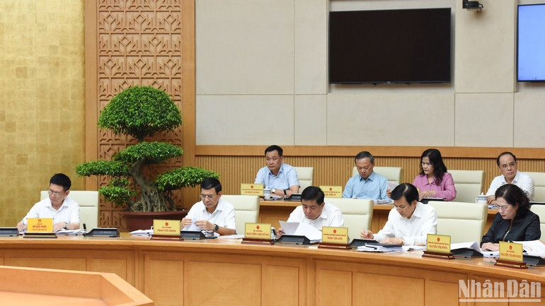 Các đại biểu tham dự phiên họp. (Ảnh: Trần Hải)