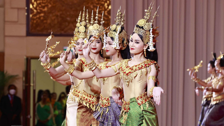 Chương trình nghệ thuật chào mừng Lễ khai mạc AIPA-43.(Ảnh: Doãn Tấn/TTXVN)