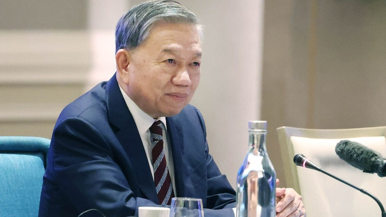 Tổng Bí thư Tô Lâm phát biểu tại Tọa đàm doanh nghiệp Việt Nam-Singapore. (Ảnh: Thống Nhất/TTXVN) Tổng Bí thư Tô Lâm phát biểu tại Tọa đàm doanh nghiệp Việt Nam-Singapore. (Ảnh: Thống Nhất/TTXVN)