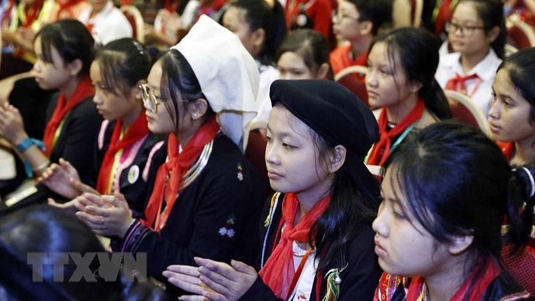 Các em thiếu nhi dự buổi gặp mặt. (Ảnh: TTXVN)