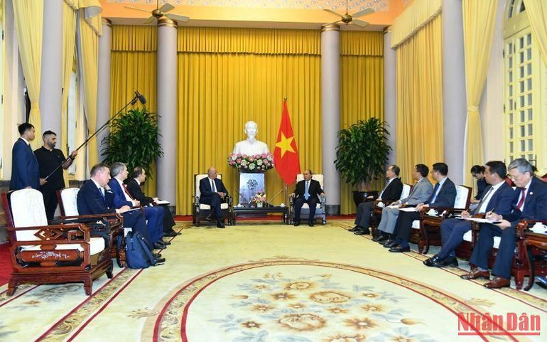 Quang cảnh buổi tiếp Bộ trưởng Ngoại giao Cộng hòa Hy Lạp Nikolaos Dendias tại Phủ Chủ tịch. (Ảnh: ĐĂNG KHOA) Quang cảnh buổi tiếp Bộ trưởng Ngoại giao Cộng hòa Hy Lạp Nikolaos Dendias tại Phủ Chủ tịch. (Ảnh: ĐĂNG KHOA)