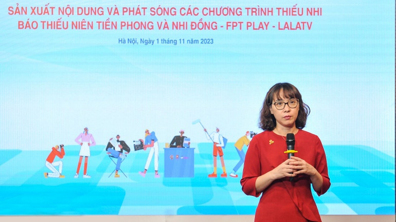 Phó Tổng giám đốc FPT Play Tô Nam Phương phát biểu chia sẻ tại chương trình.