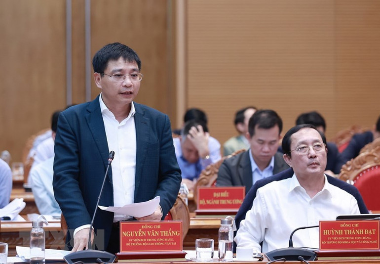 Bộ trưởng Giao thông vận tải Nguyễn Văn Thắng phát biểu. (Ảnh: Dương Giang/TTXVN)