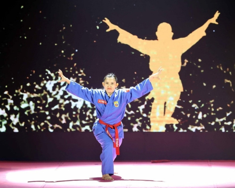 Màn biểu diễn của môn sinh Vovinam tại lễ kỷ niệm 85 năm thành lập Vovinam Việt võ đạo. (Ảnh: Thống Nhất/TTXVN)