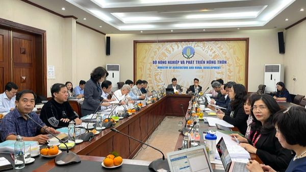 Quang cảnh họp xét công nhận huyện Xuân Lộc đạt chuẩn nông thôn mới nâng cao. Quang cảnh họp xét công nhận huyện Xuân Lộc đạt chuẩn nông thôn mới nâng cao.