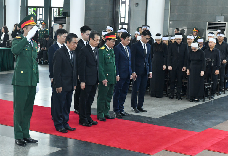 Đoàn An Giang viếng Tổng Bí thư Nguyễn Phú Trọng.