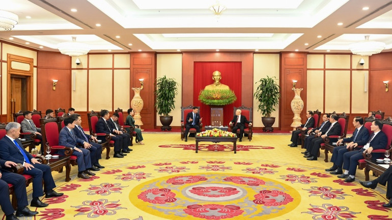 Quang cảnh buổi tiếp tại Trụ sở Trung ương Đảng. Quang cảnh buổi tiếp tại Trụ sở Trung ương Đảng.