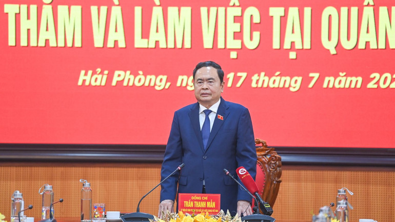 Chủ tịch Quốc hội Trần Thanh Mẫn phát biểu chỉ đạo tại buổi làm việc.