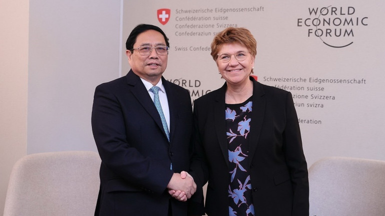 Thủ tướng Phạm Minh Chính gặp Tổng thống Liên bang Thụy Sĩ Viola Amherd. (Ảnh: Dương Giang/TTXVN) Thủ tướng Phạm Minh Chính gặp Tổng thống Liên bang Thụy Sĩ Viola Amherd. (Ảnh: Dương Giang/TTXVN)