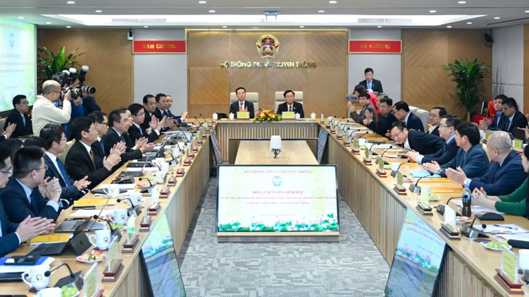 Quang cảnh buổi làm việc tại trụ sở Bộ Thông tin và Truyền thông. (Ảnh: Duy Linh)