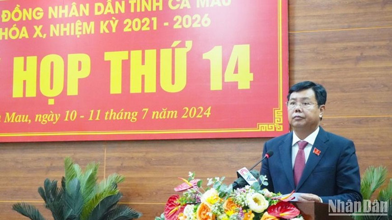 Ủy viên Trung ương Đảng, Bí thư Tỉnh ủy, Chủ tịch Hội đồng nhân dân tỉnh Cà Mau Nguyễn Tiến Hải phát biểu bế mạc kỳ họp.