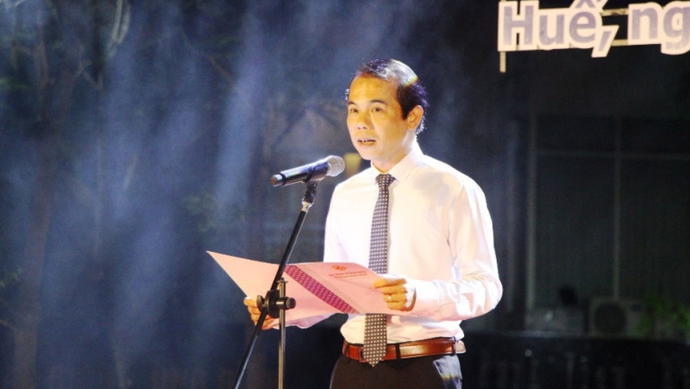 Chủ tịch Ủy ban nhân dân thành phố Huế Võ Lê Nhật phát biểu tại lễ khai trương.